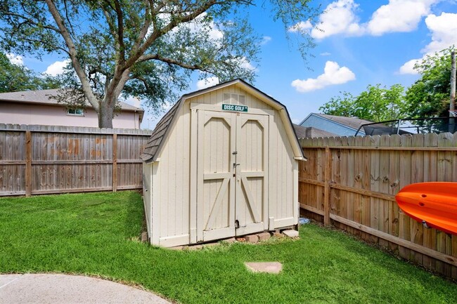 Building Photo - 4309 Kingfish Dr