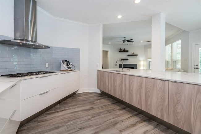 Building Photo - 11 Dahlia Trail Pl