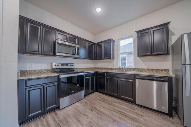 Building Photo - 401 Indian Creek