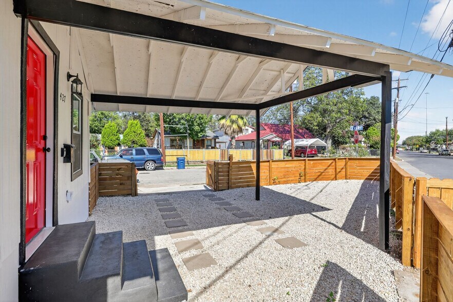 Building Photo - 427 Floyd Ave