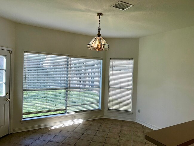 Building Photo - 1419 Miller Ave