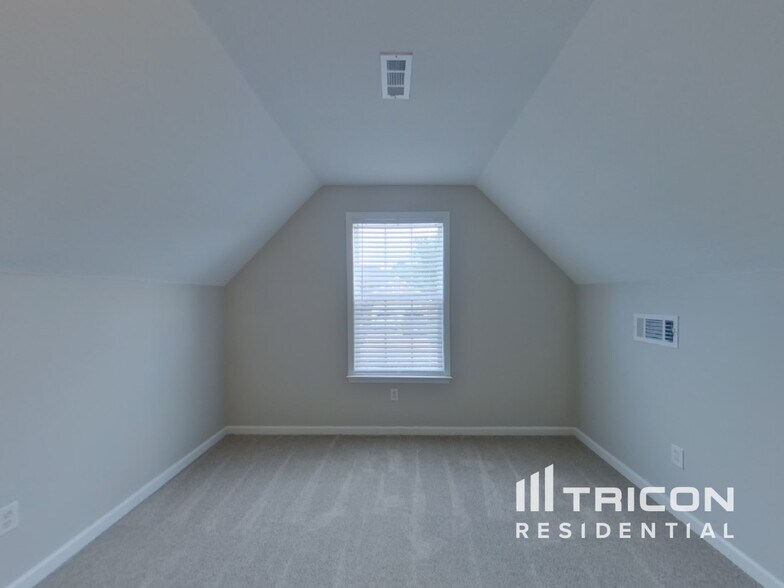 Building Photo - 108 Lauren Wood Cir