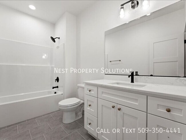 Building Photo - 13436 Rd 4 NE