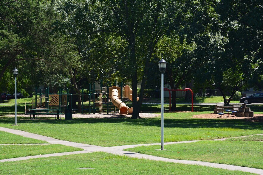 Chesney Park - 2075 SW Buchanan St