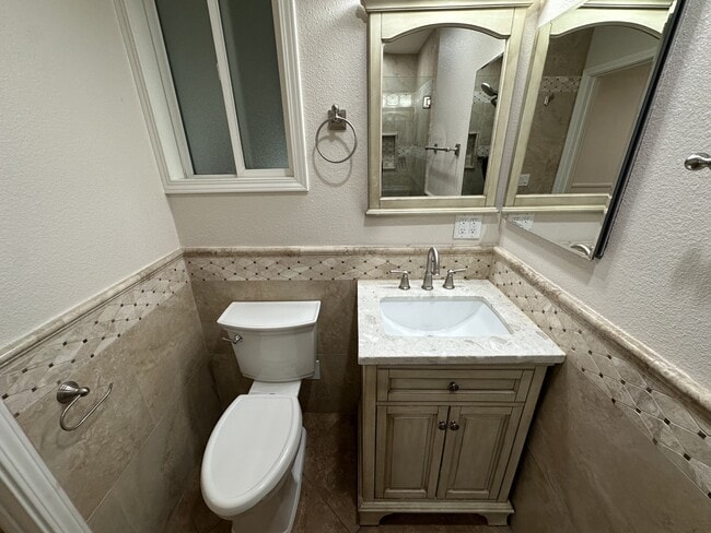 Building Photo - 4611 Harrison St