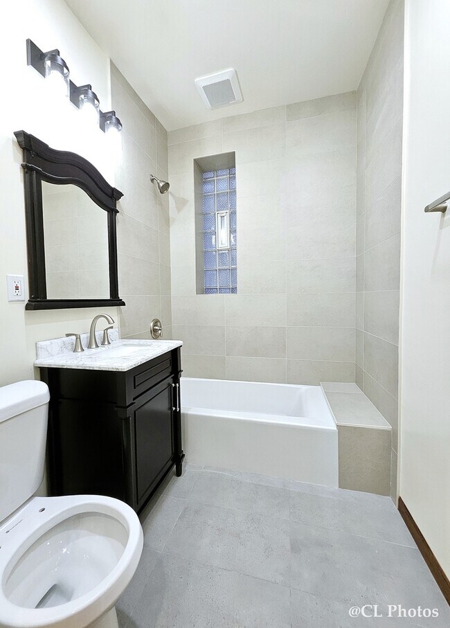 Building Photo - 2307 N Spaulding Ave