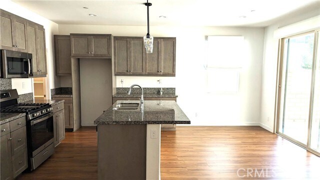 Building Photo - 7449 Channel View St