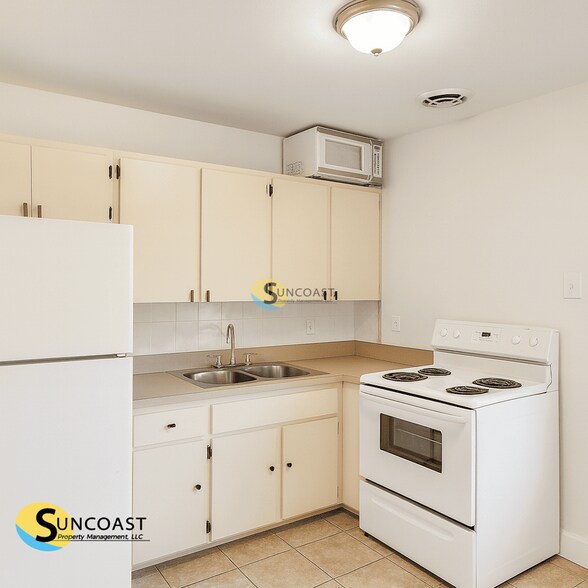 Building Photo - 27178 Adams St