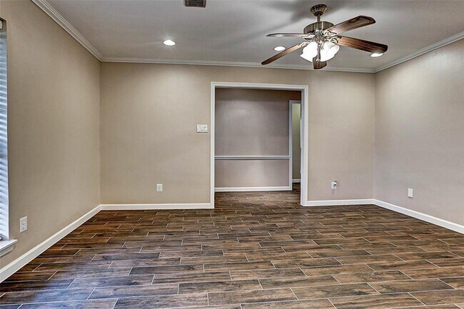 Building Photo - 6031 Cerritos Dr