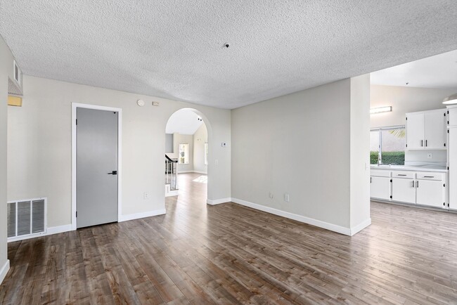 Building Photo - Charming 4-Bedroom Home with Stunning Views in Yorba Linda | AVAILABLE NOW