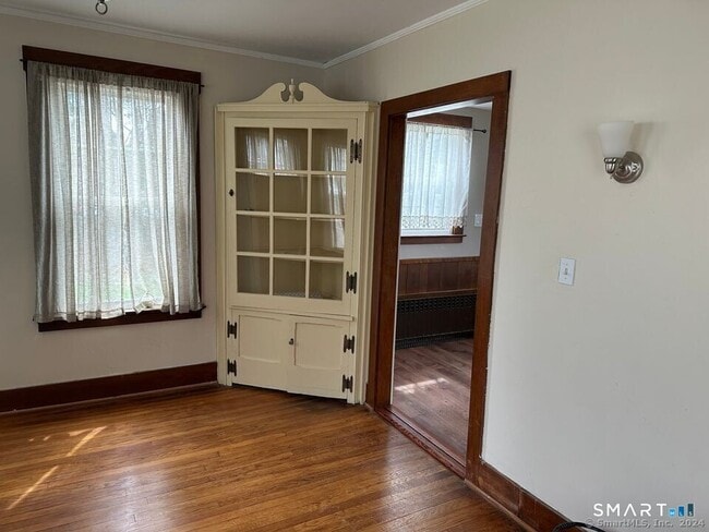 Building Photo - 44 S Elm St