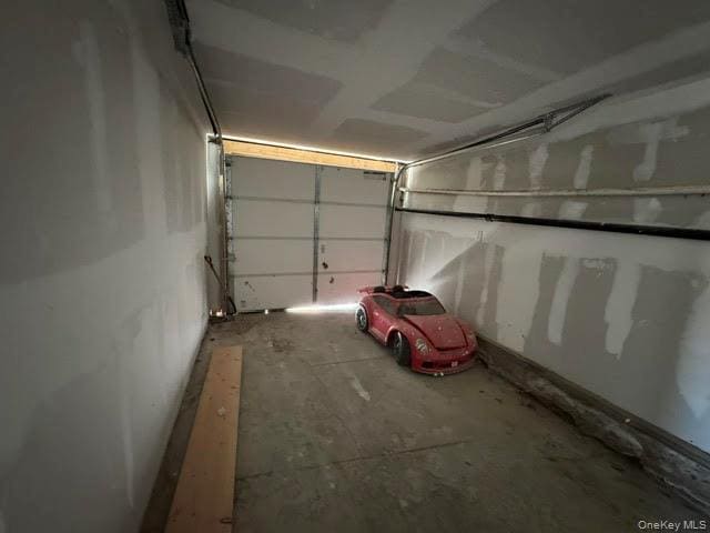 Building Photo - 12 Edmunds Ln