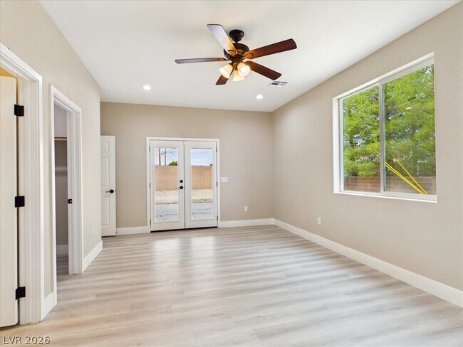 Building Photo - 1740 Jerome Ln