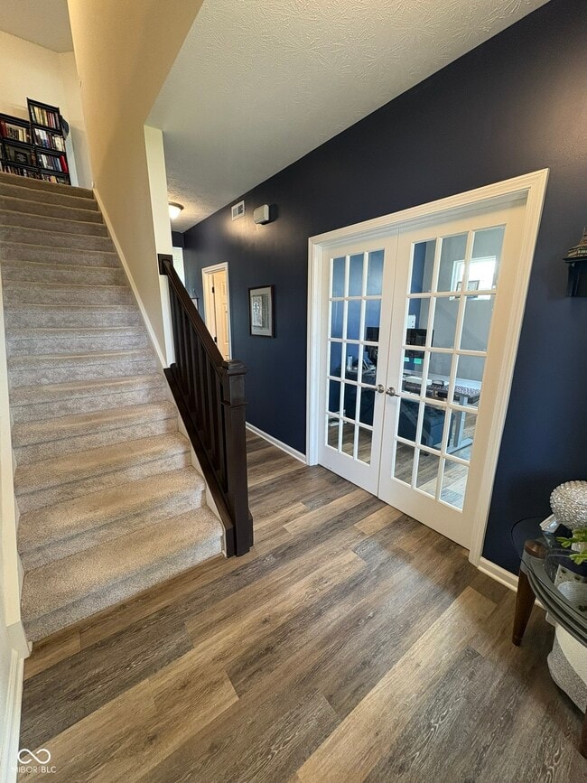 Building Photo - 6859 Manning Ct