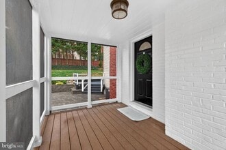 Building Photo - 3004 Marshall St