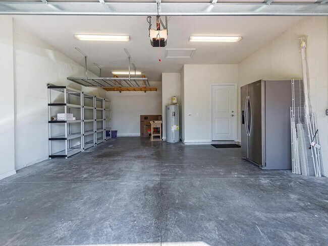 Building Photo - 8196 Hanoverian Dr