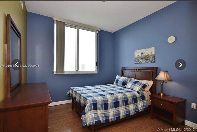 Building Photo - 1755 E Hallandale Beach Blvd