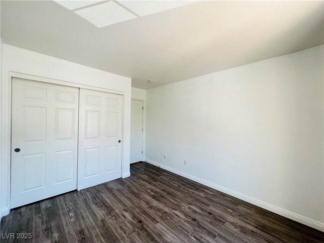 Building Photo - 9110 Iron Cactus Ave