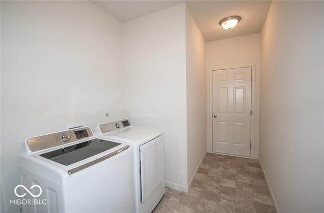 Building Photo - 12035 Zircon Ln