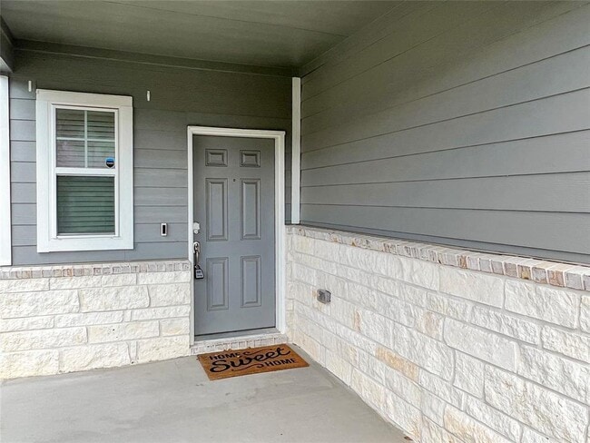 Building Photo - 19323 Tannach Dr