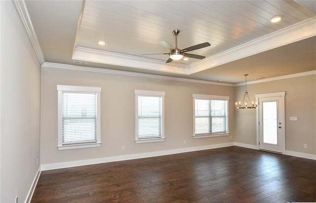 Building Photo - 29851 Copperpenny Dr NW