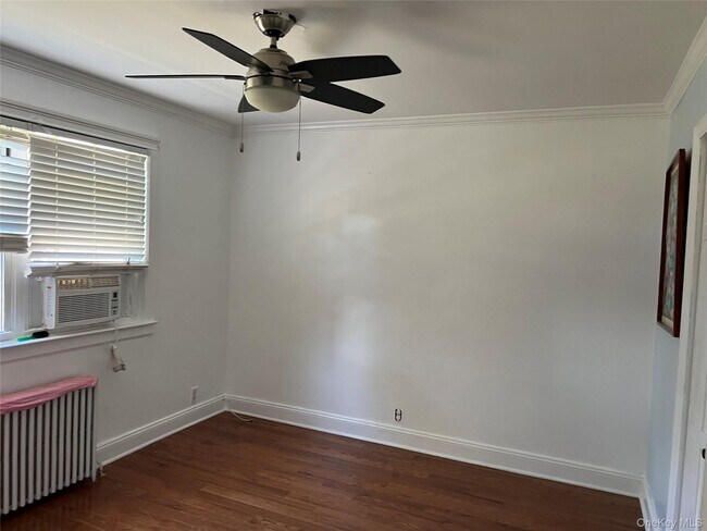 Building Photo - 1084 Fenwood Dr