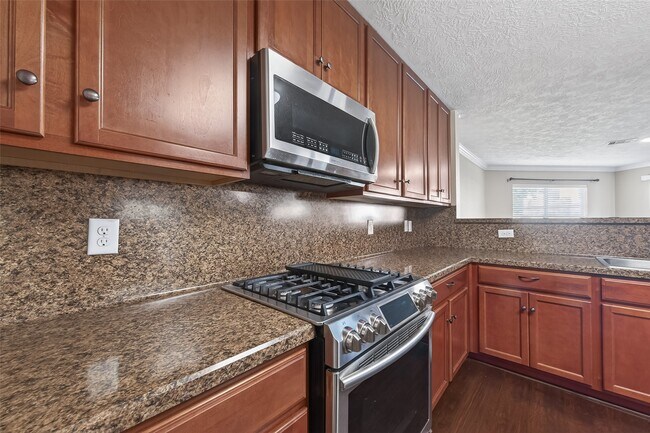 Building Photo - 18110 Rexine Ln