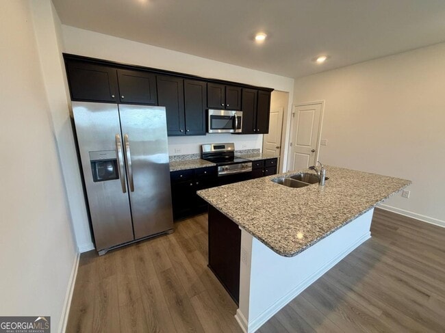 Building Photo - 257 Kenoot Dr