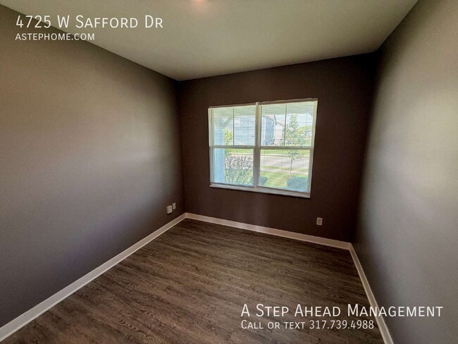 Building Photo - 4725 W Safford Dr