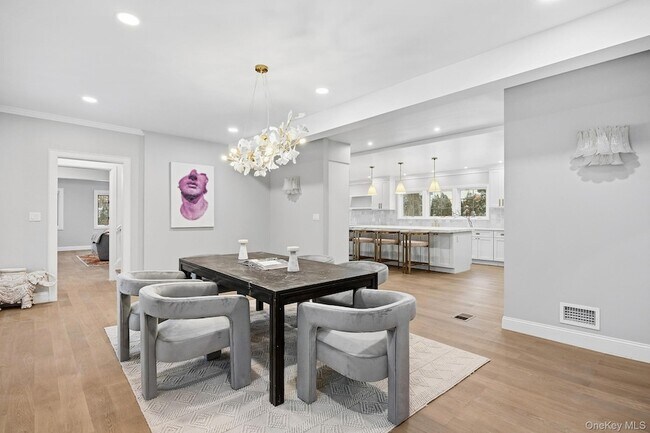 Building Photo - 2 Wynmor Rd