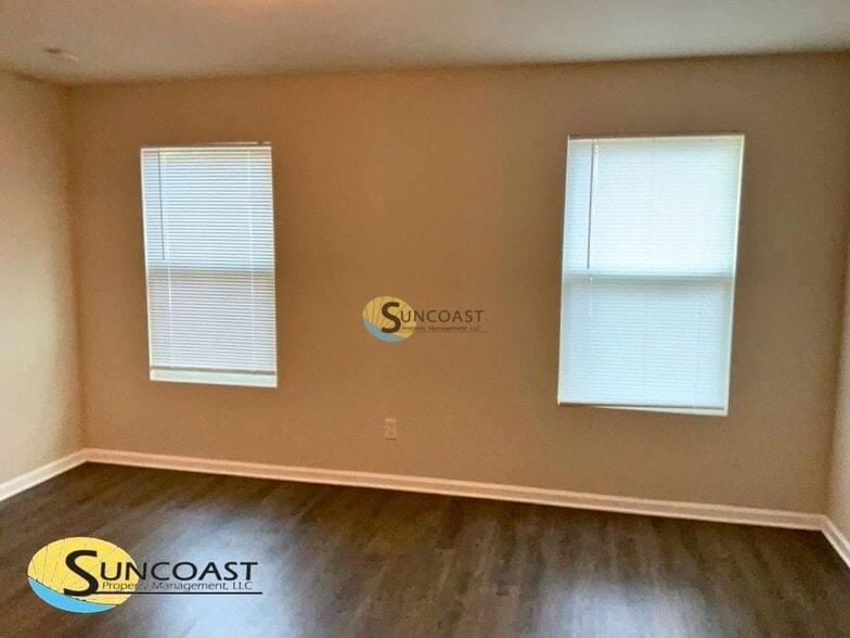 Building Photo - 8013 Stuart Ave