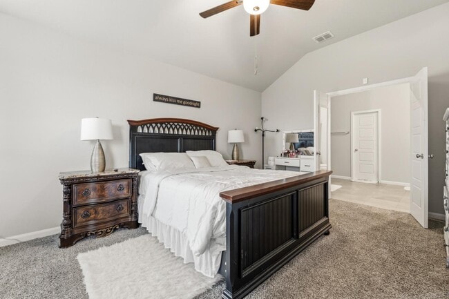 Building Photo - 5538 Jade Vly