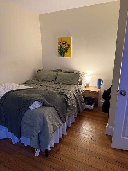 Building Photo - 222 Hanover St