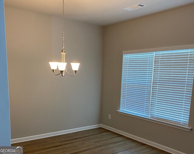 Building Photo - 216 Finley Dr