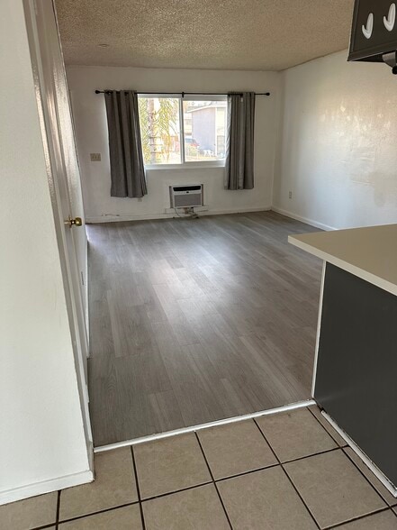 Building Photo - 1131 Cero Ct