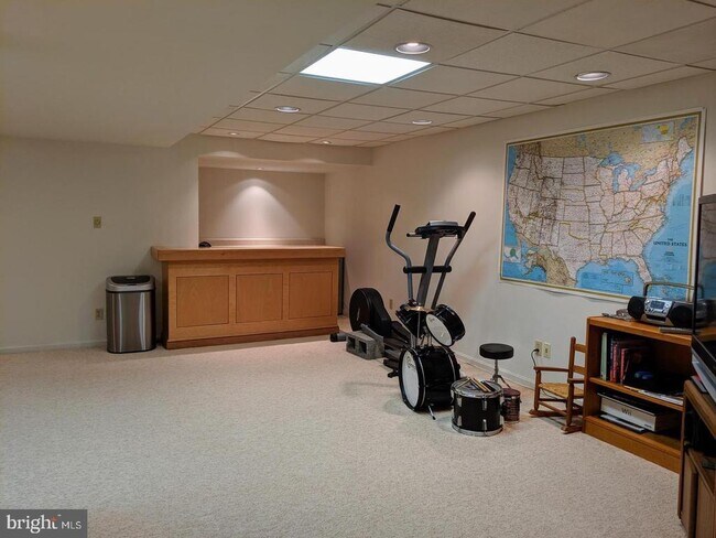 Building Photo - 8465 Sevan Ct