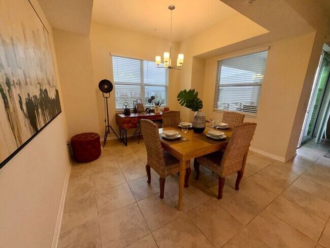 Building Photo - Fully Furnished 2/2 Luxury Storey Lake Condo near Disney with a Stunning Balcony Viiew!