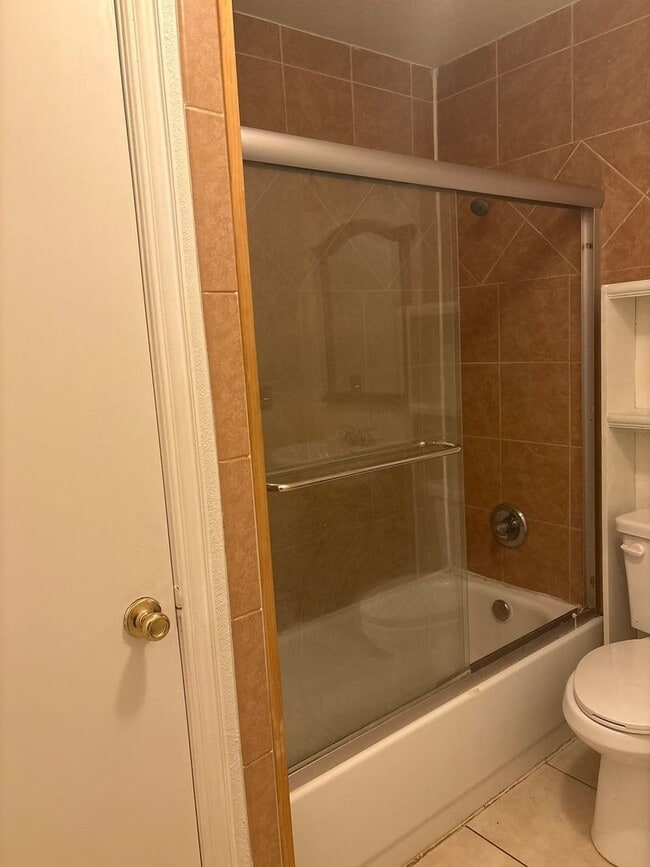 Building Photo - For Rent - Big Spring