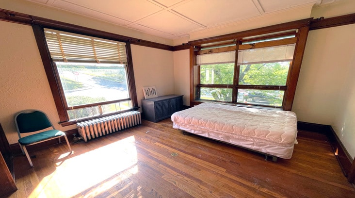 Bedroom - 512 Stewart Ave