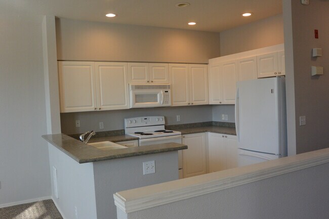 Building Photo - 1830 SE Cutter Ln