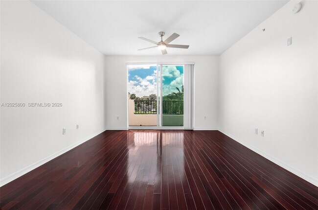 Building Photo - 2421 NE 65th St