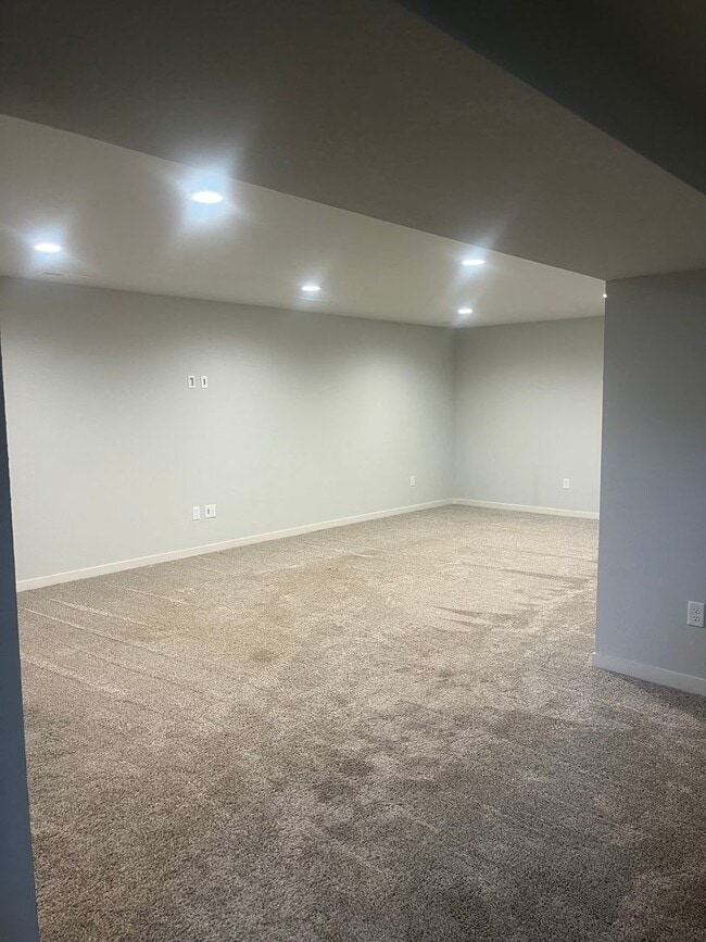 Building Photo - 553 Sienna Glenn Wy