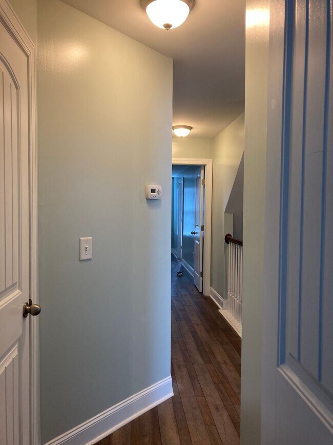 Building Photo - Immaculate 5 Bedrooms, 3.5 Bath Home Located Minutes from Shopping- Easy Commute to Sanford, Ft. ...