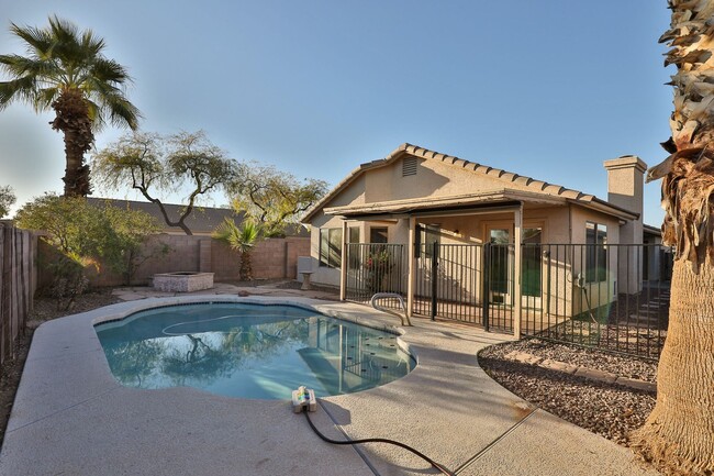 Building Photo - Beautiful 3-Bedroom Home with Pool on a Co...