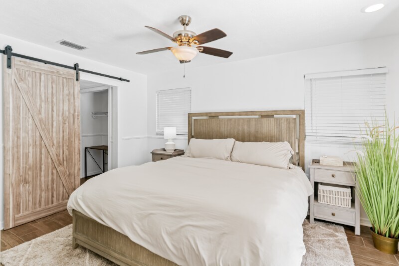 Building Photo - 1442 45th Ave NE