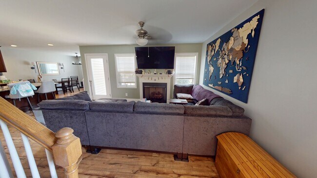 Building Photo - $500 OFF 1st Month's Rent if Leased by 07/...