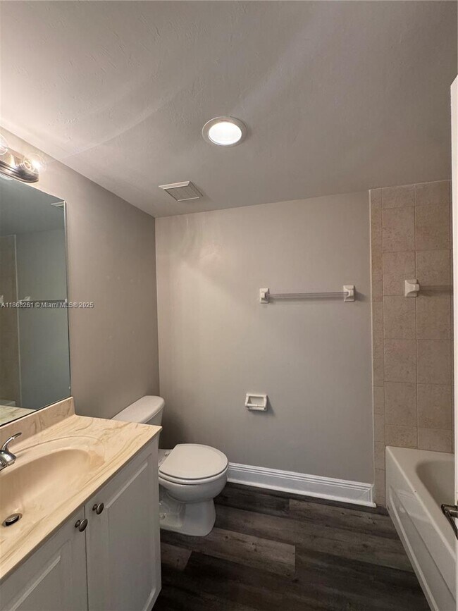 Building Photo - 4154 Castilla Circle
