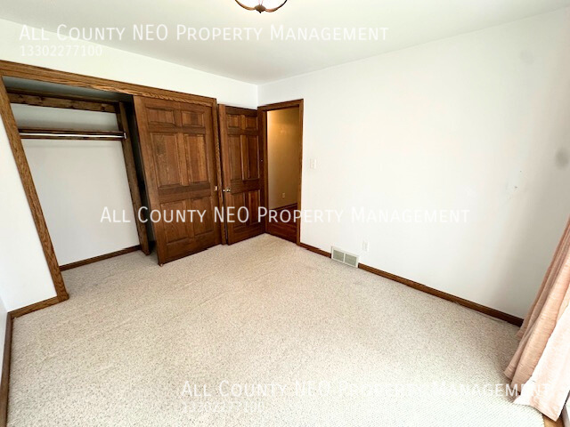 Building Photo - 3-bedroom available in Poland, OH!