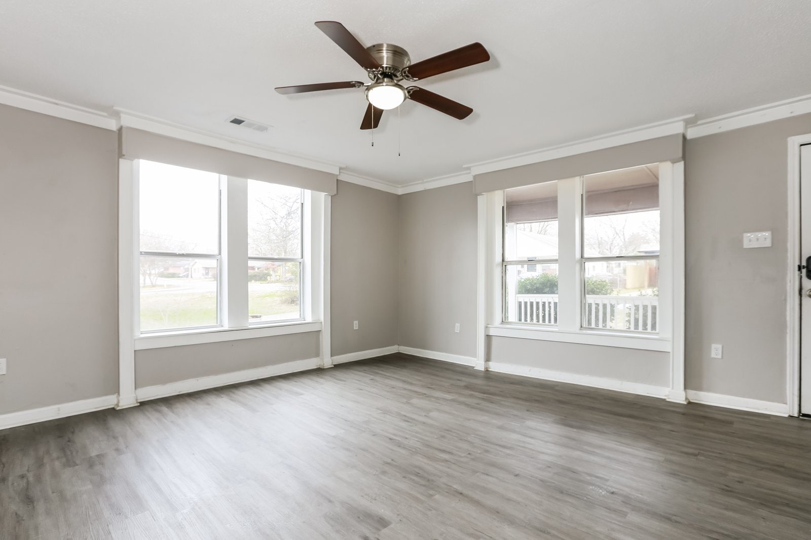 Building Photo - 318 W 50th St