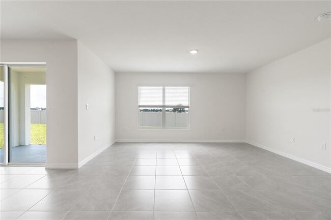 Building Photo - 4762 SW 88th Ln